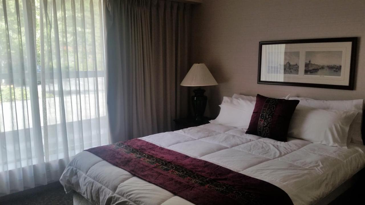Totem Lake Hotel كيركلاند المظهر الخارجي الصورة