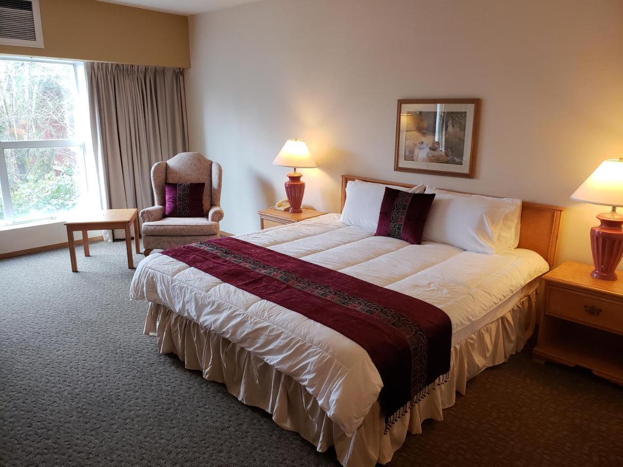 Totem Lake Hotel كيركلاند المظهر الخارجي الصورة